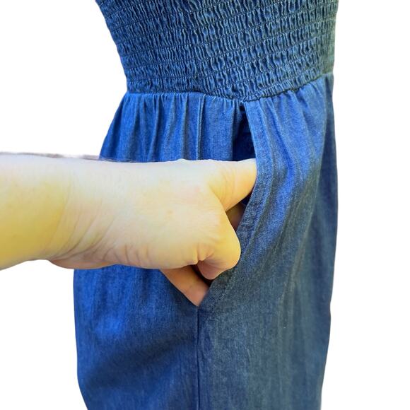 Francesca’s Blue Rain Ellison Jumpsuit Chambray Smocked Wide Leg Denim Medium - Picture 7 of 11